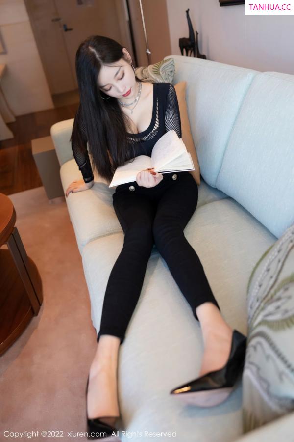 杨晨晨 sugar小甜心CC [XiuRen]高清写真图 2022.01.18 No.4480 杨晨晨Yome第22张图片